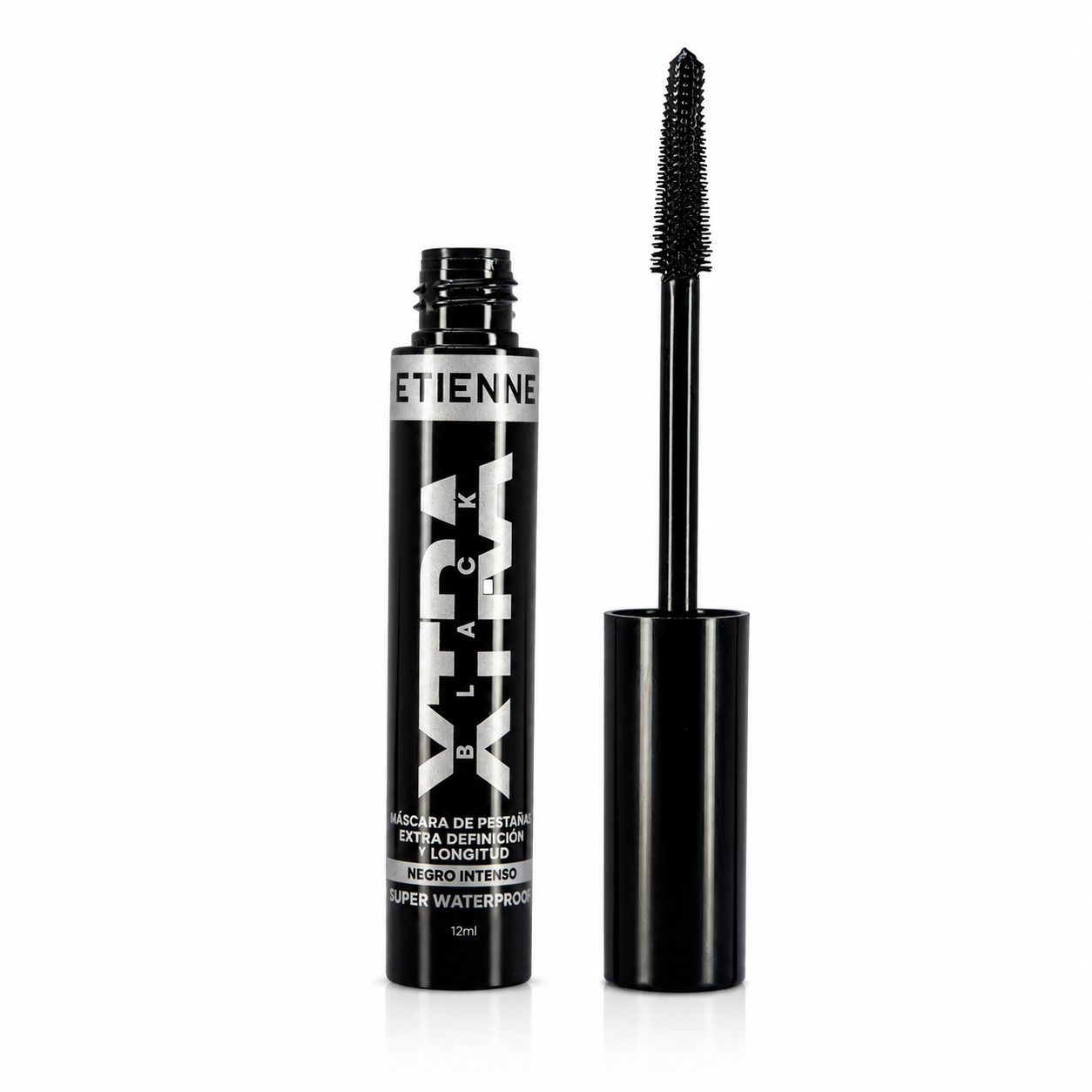 Mascara de Xtra Black Super Waterproof