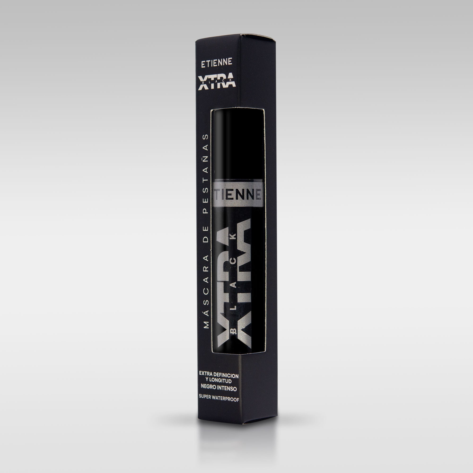 Mascara de Xtra Black Super Waterproof