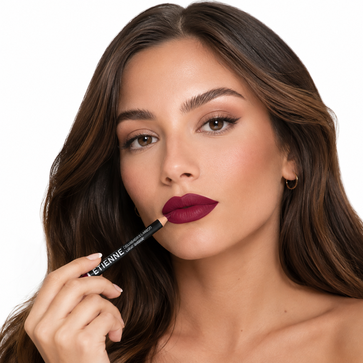 Delineador Etienne de Labios Bordeaux