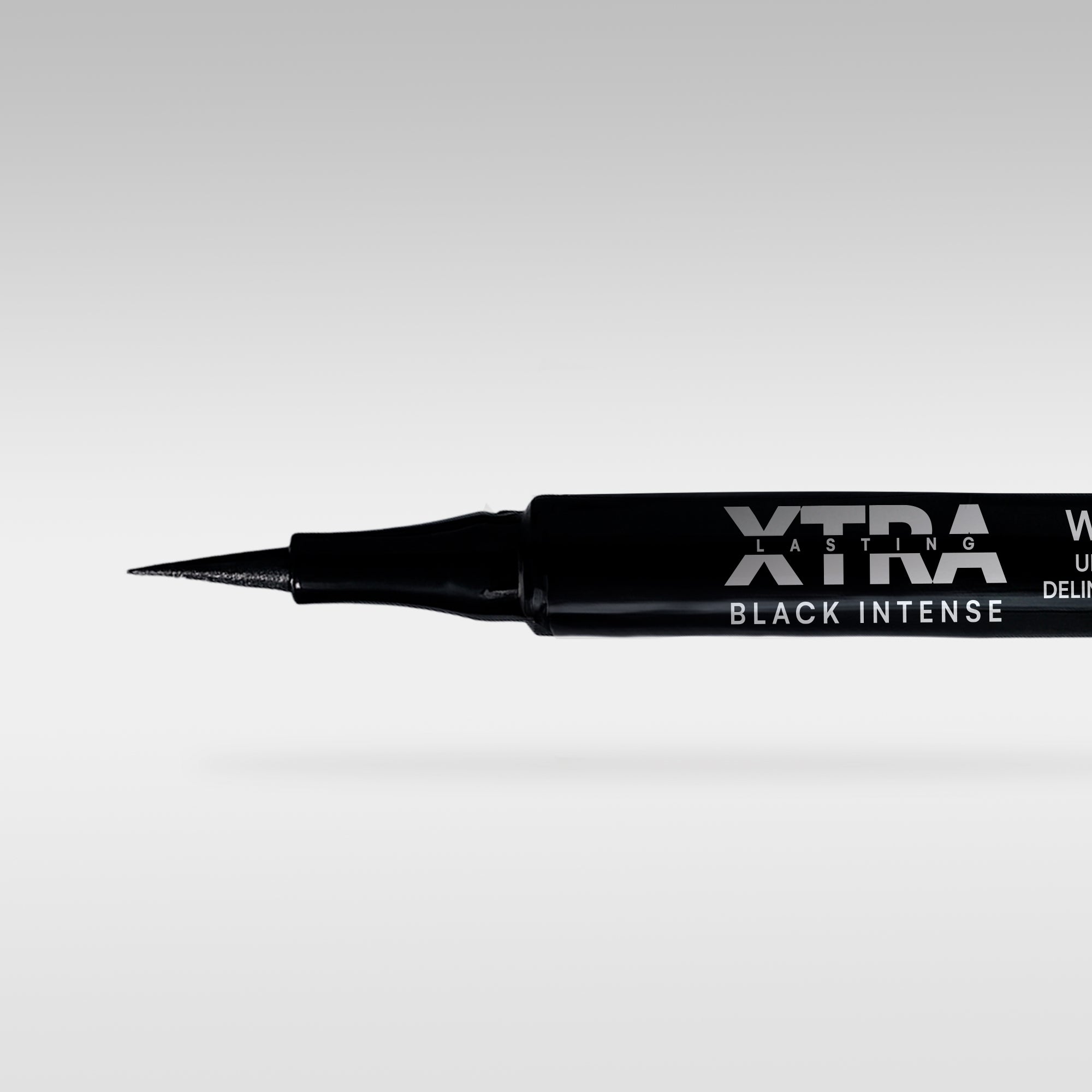 Etienne Delineador De Ojos Xtra  Black Intense